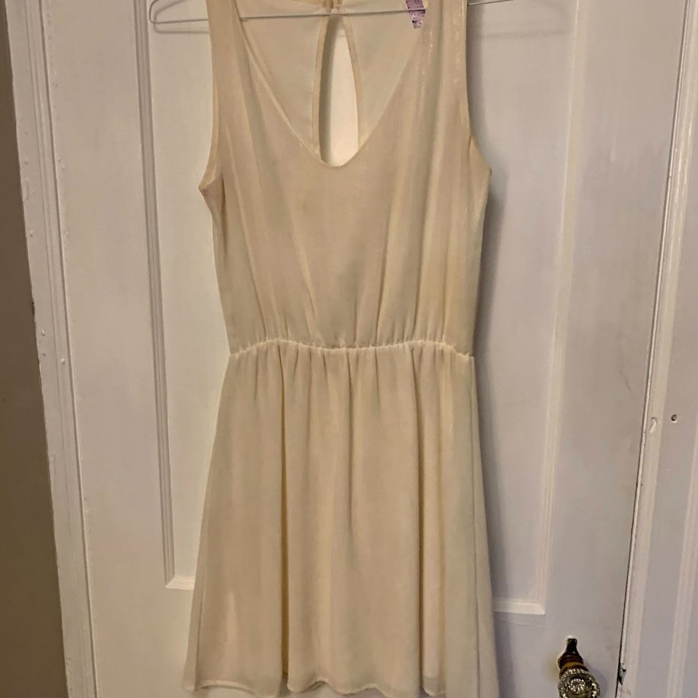 Shimmery cream keyhole back sundress